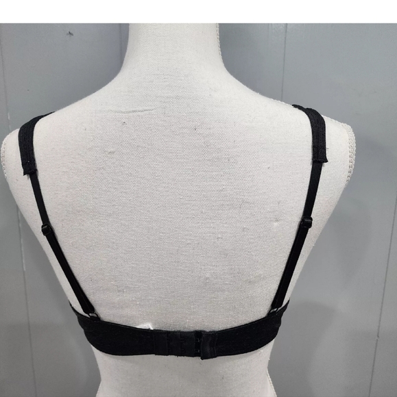 Marilyn Monroe Underwire Padded Uplift Demi Bra Size 34B - Picture 4 of 4